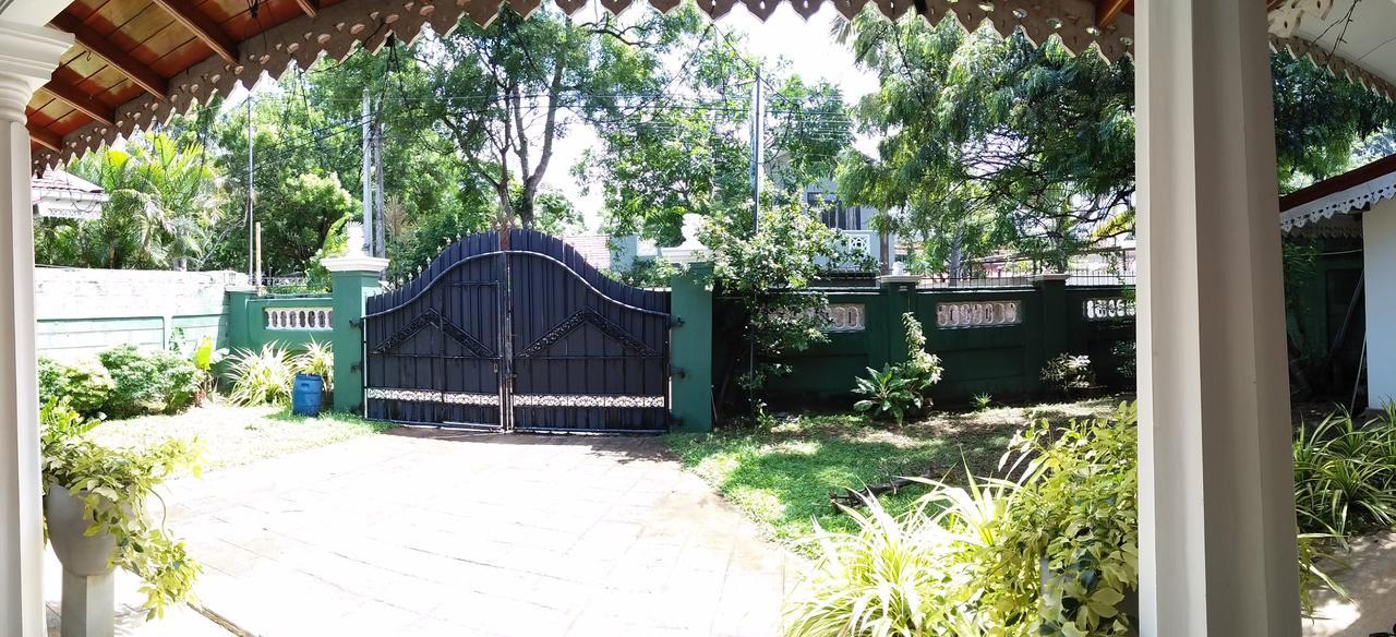 Ruslanka Homestay Ettukala Exteriör bild