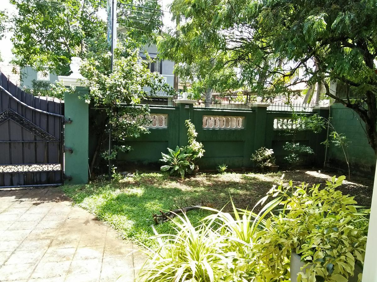Ruslanka Homestay Ettukala Exteriör bild