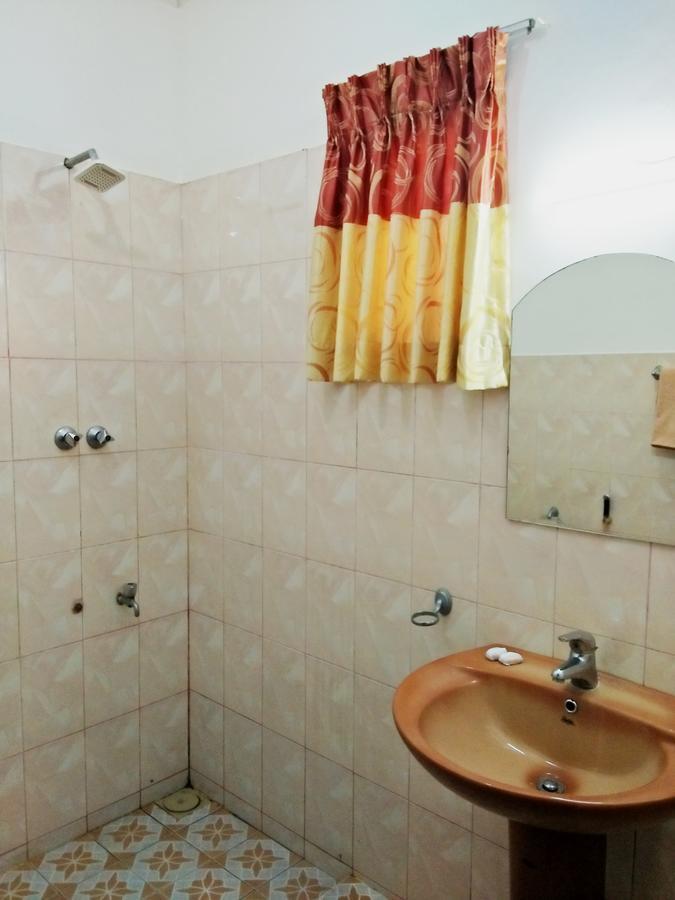 Ruslanka Homestay Ettukala Exteriör bild